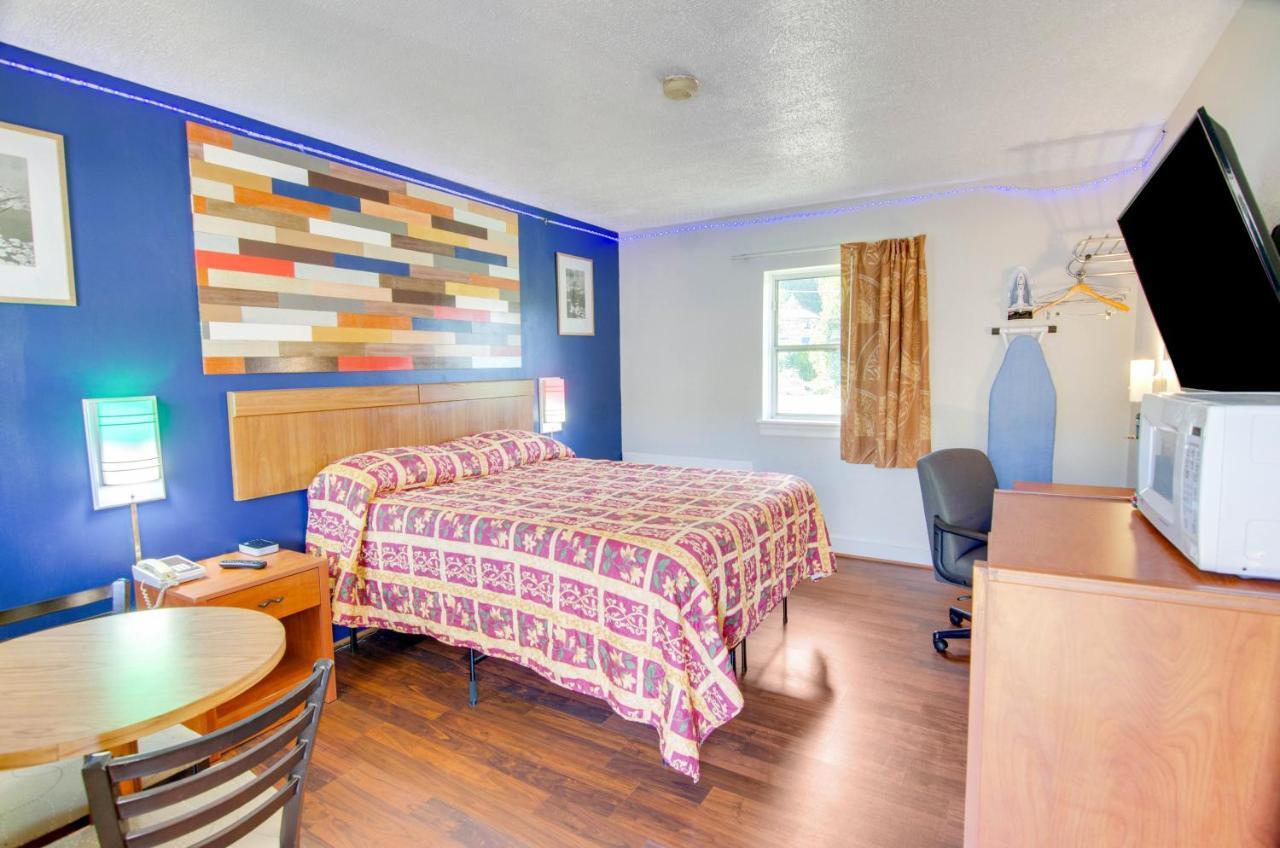 Scottish Inns Collinsville - Martinsville Buitenkant foto